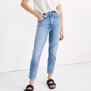 Madewell The Mom Jean in Melva Wash.